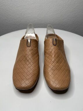 Naked Feet Woven Leather Slip On Flats Tan Minimalist Comfort Shoes Size 8